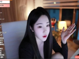 艾莉-ELI-(엘리) HappyNewYear 跨年直播 (20241231) 度盘 [3V/8.92G]-同恩资源分享网