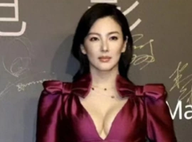 深圳街拍生图炸雷！张雨绮酒红绸缎裹身透“肉香”，宁静预言成真-同恩资源分享网