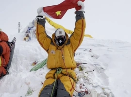 巴基斯坦新闻媒体报道，一名来自湖南的女登山者在攀登乔戈里峰的过程中，在下撤途中遭遇不幸，不幸离世。-同恩资源分享网