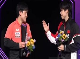 王楚钦积极与张本智和握手庆祝，许昕就其医疗暂停争议发表看法-同恩资源分享网